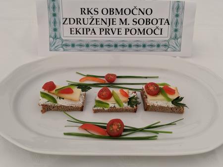 Tekmovanje kuharjev amaterjev v pripravi zdravih obloženih kruhkov 23